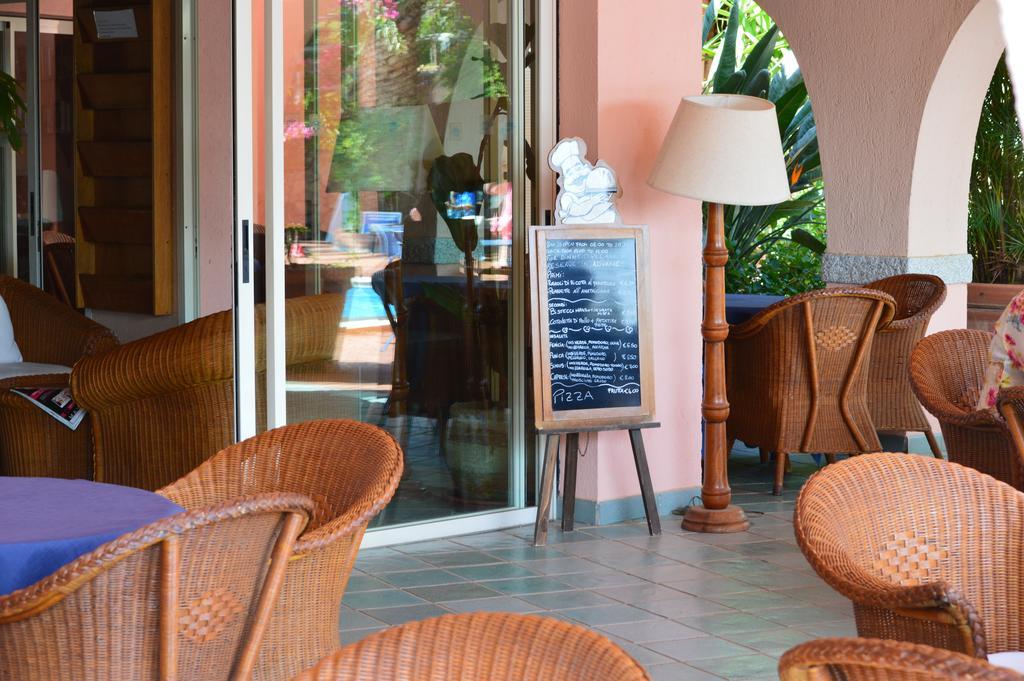 Residence Fenicia Villasimius Εξωτερικό φωτογραφία