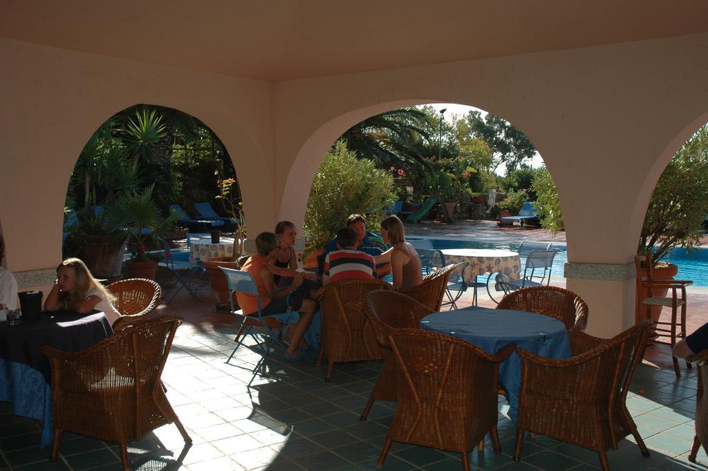 Residence Fenicia Villasimius Εξωτερικό φωτογραφία