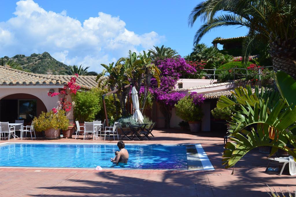 Residence Fenicia Villasimius Εξωτερικό φωτογραφία